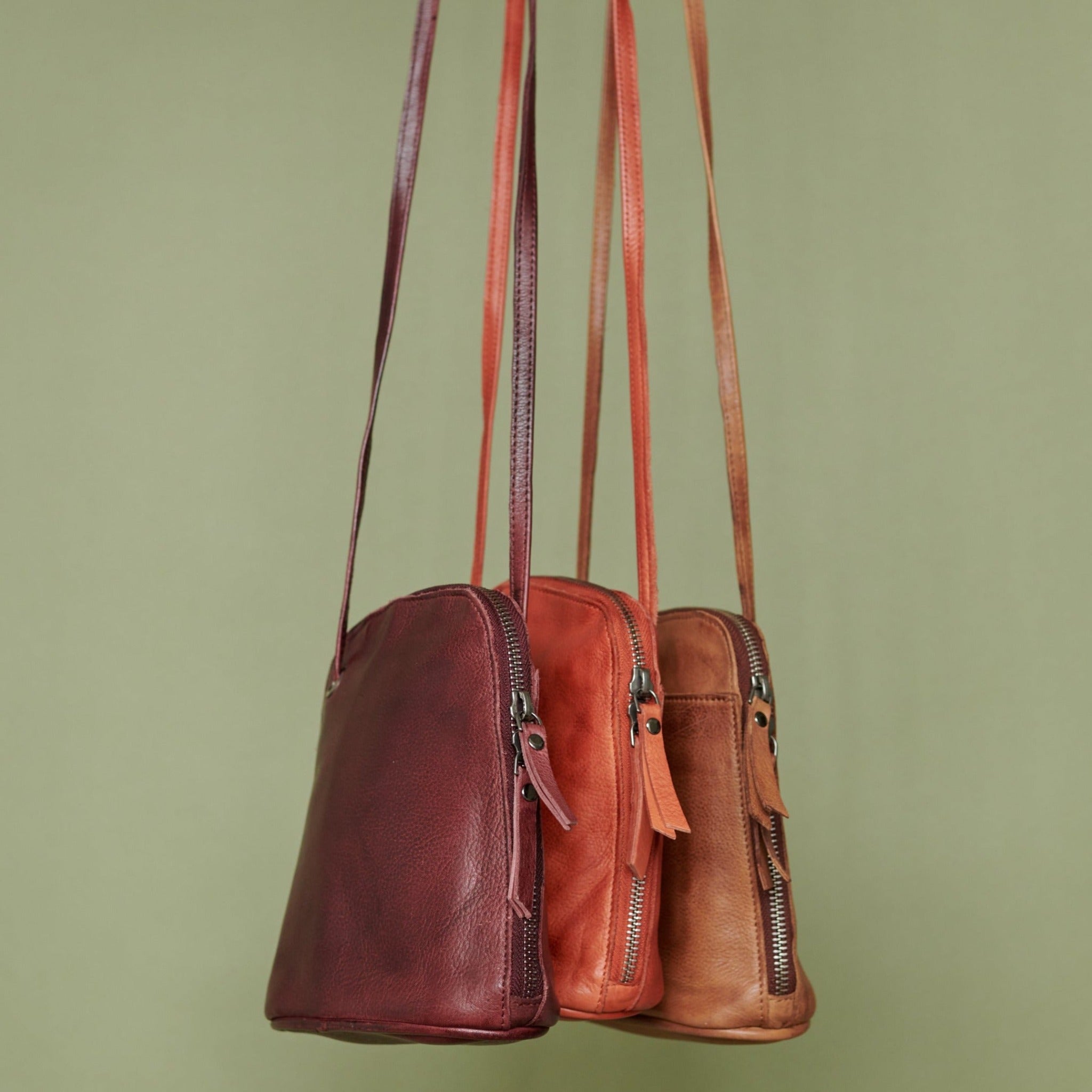 Lilly Leather Crossbody Bag - Image 22