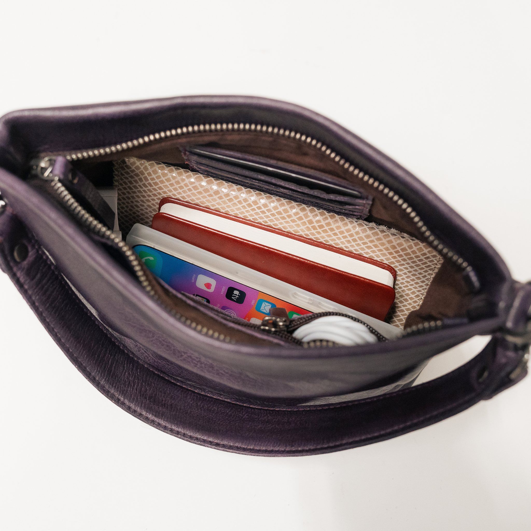 Ivy Leather Crossbody Bag - Image 16